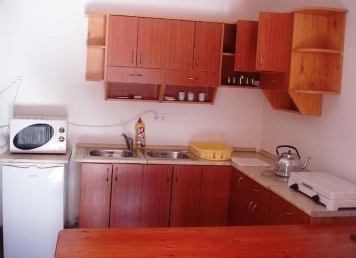 Petra Apartmanok Velem Extérieur photo